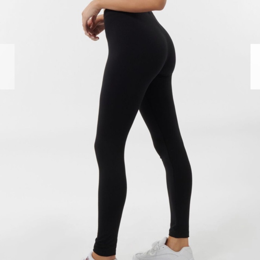 💜 Black garage leggings